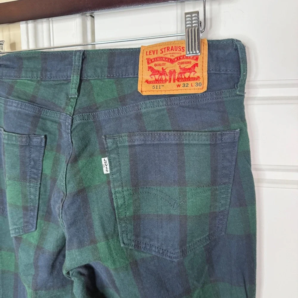 Levi's 511 Slim Fit Pants Mens 32/28 Green Navy Black Watch Plaid Stretch